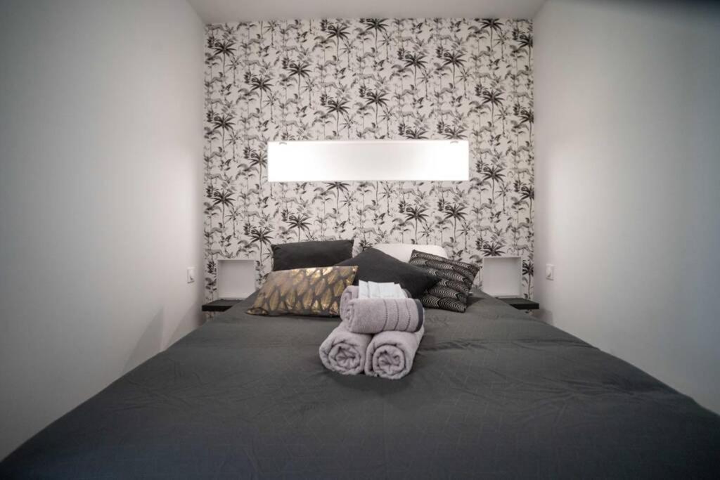 Cudjoe Apartman Dinan Kültér fotó